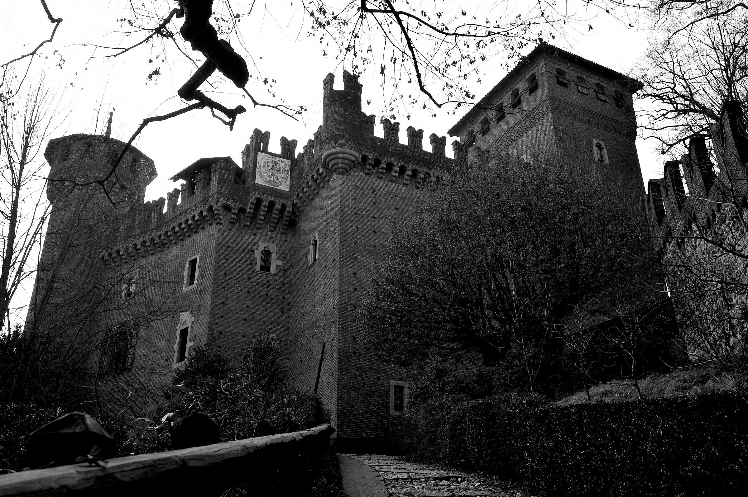 Torino - Castello al Borgo Medioevale