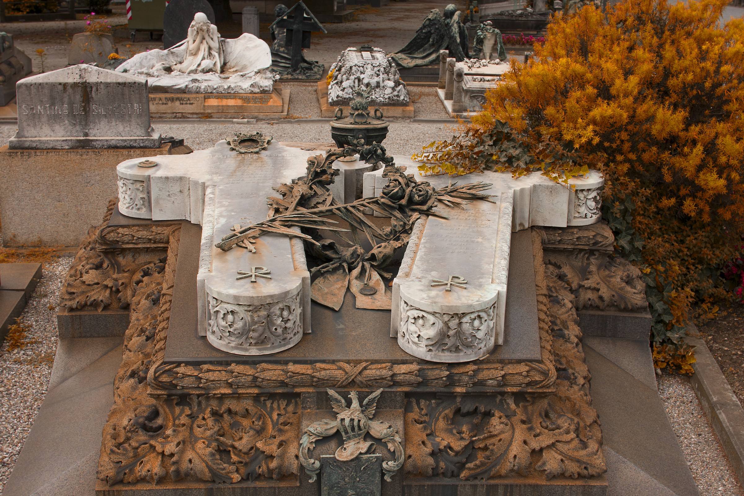 Monumental Cemetery