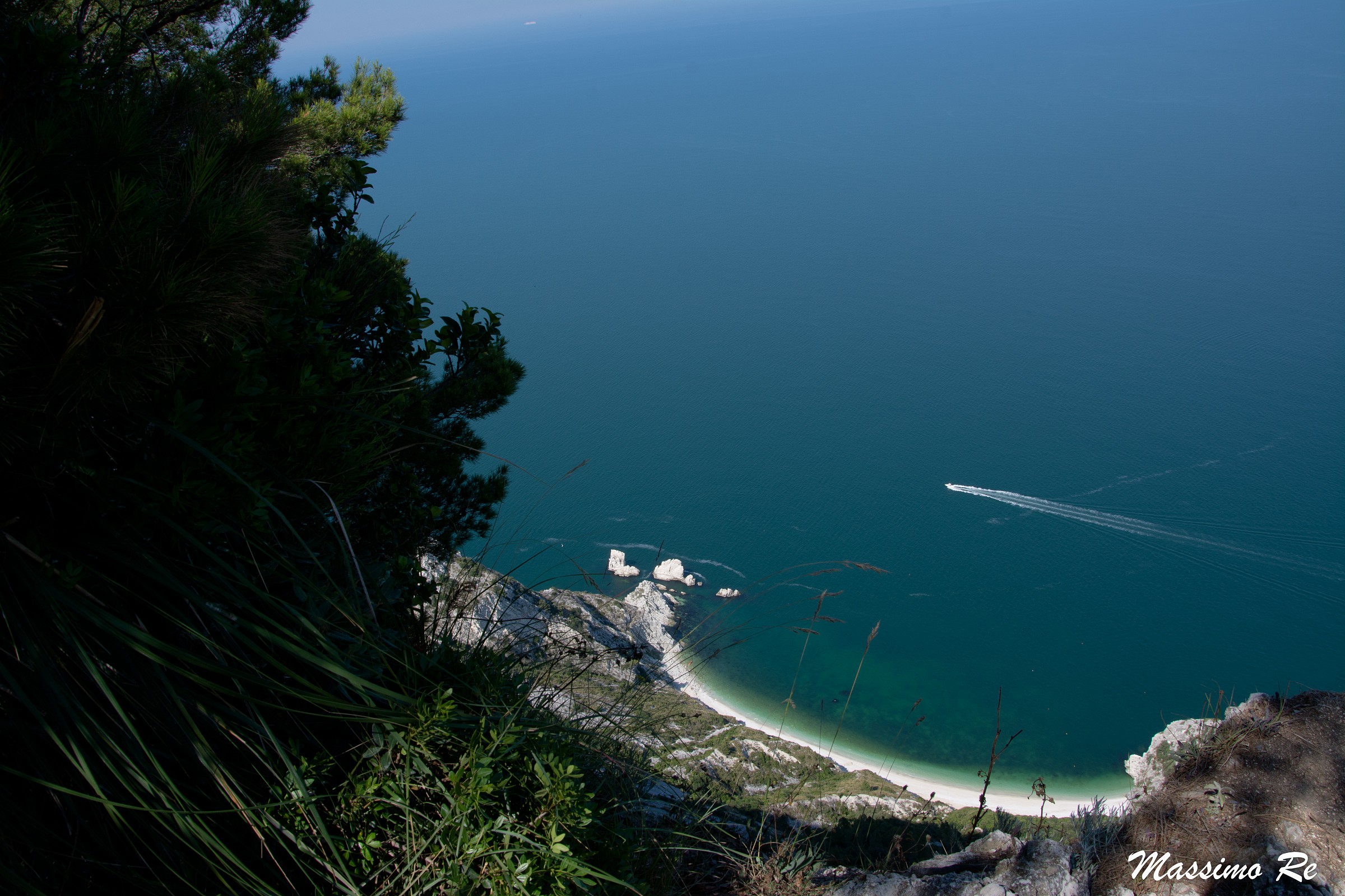 Beach of the two sisters from the Monte Conero