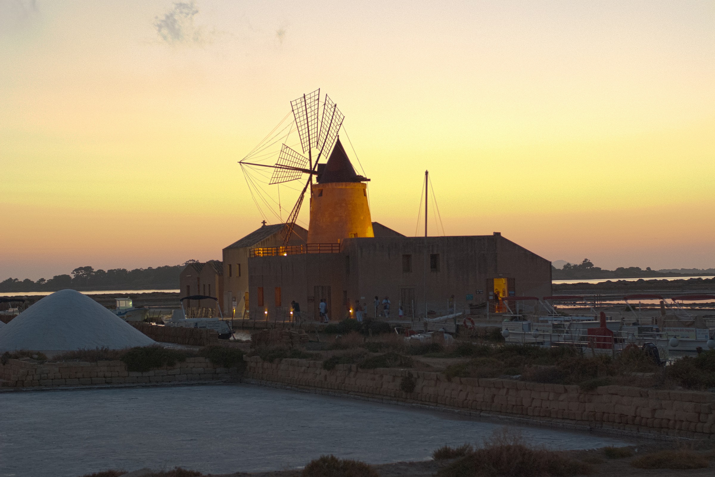 Saline al tramonto