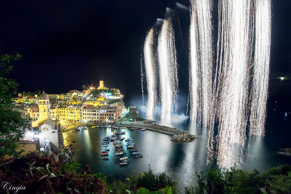 giocgi di luce a Vernazza