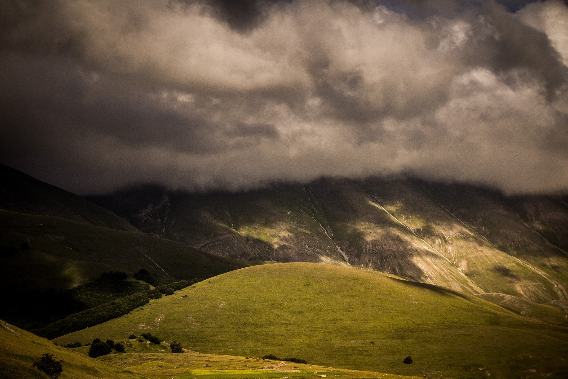 above castelluccio
