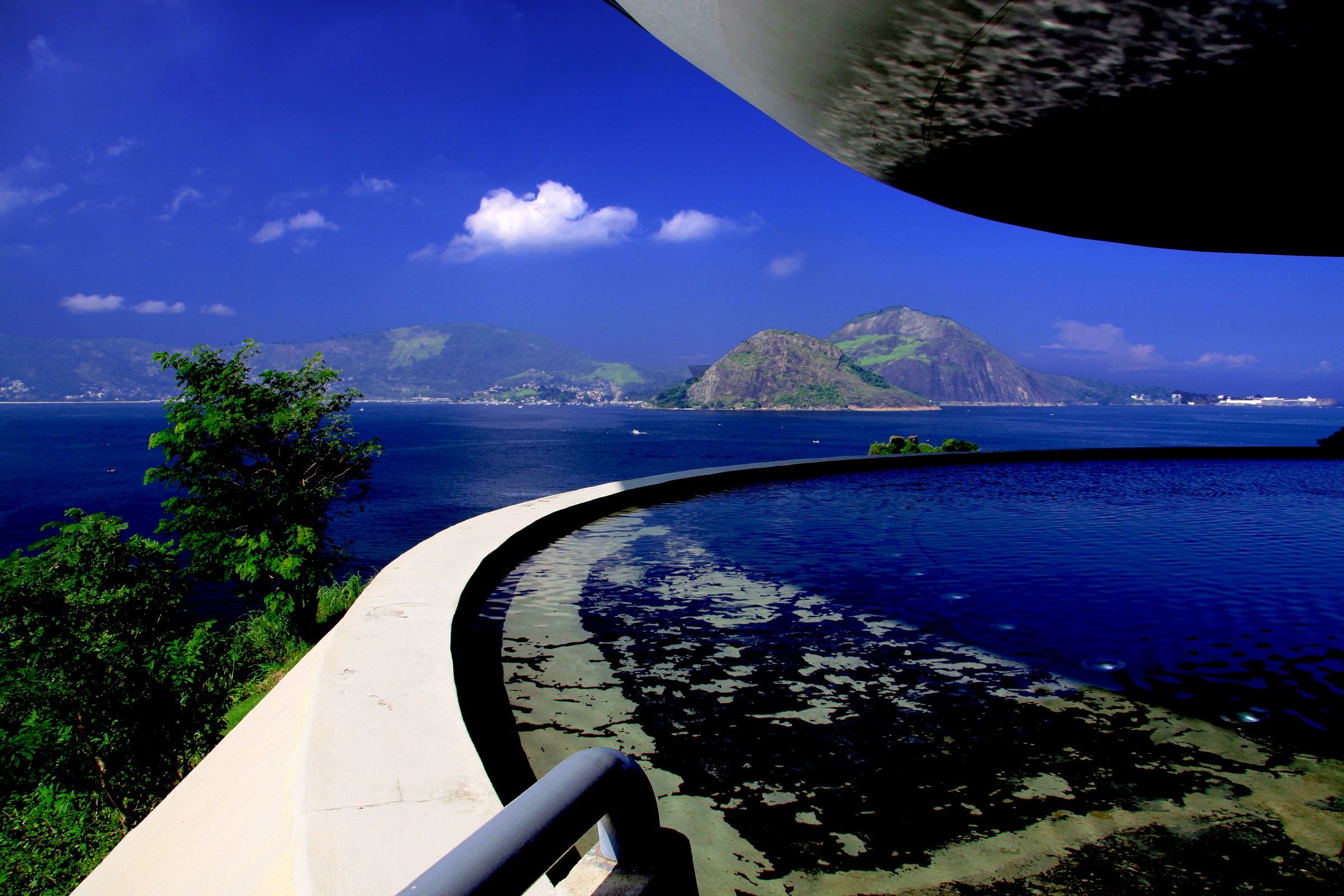 Museo di arte contemporanea, Niteroi