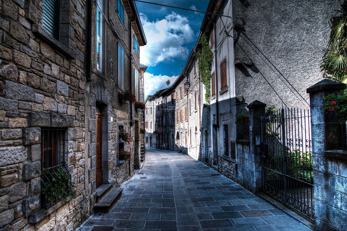 Cassio (pr) il borgo del paese