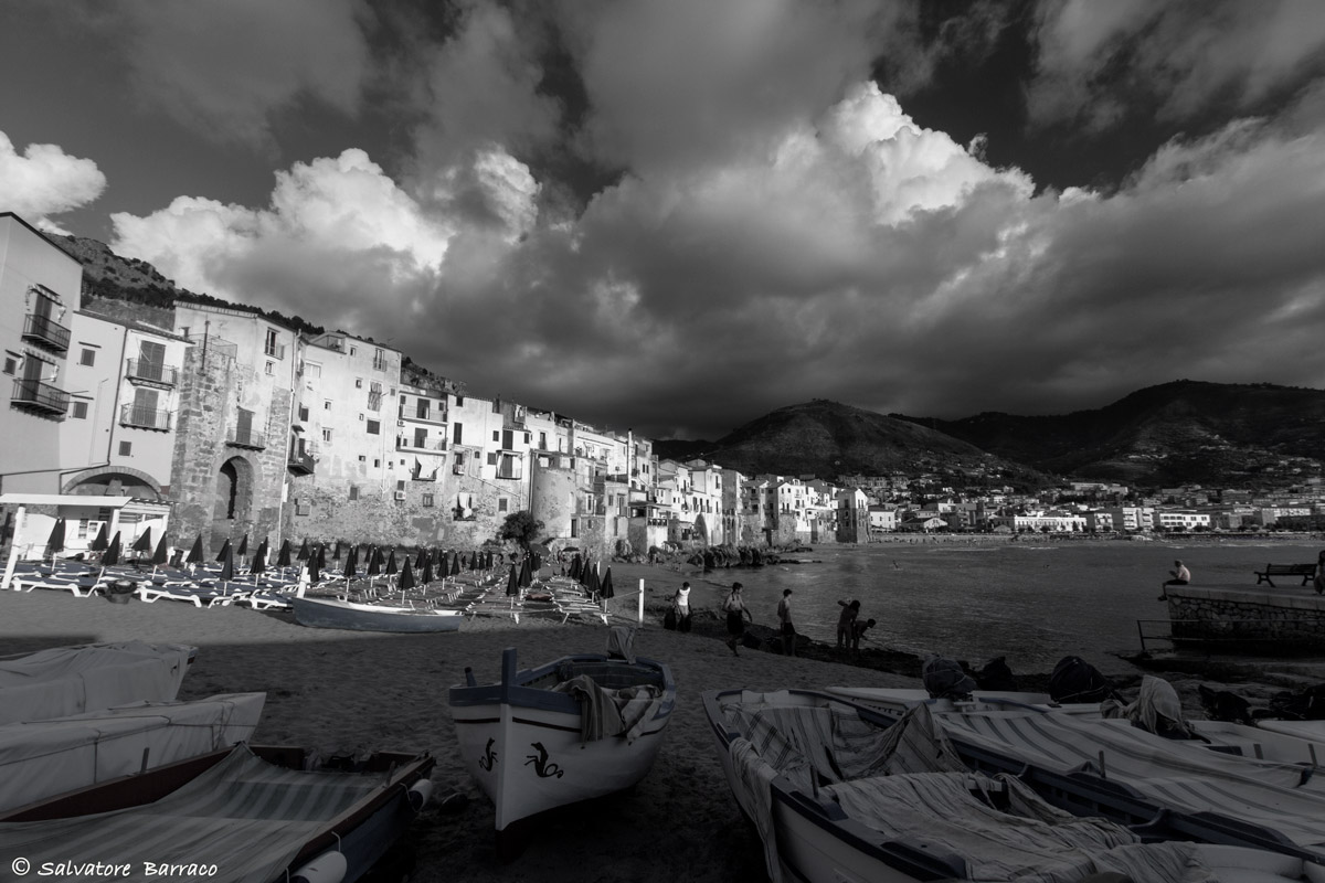 Here comes the storm in Cefalu ..