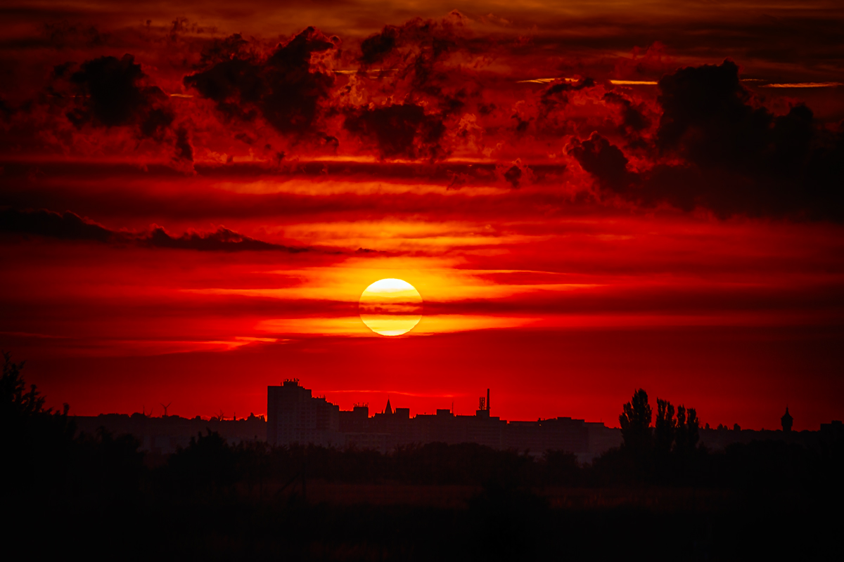 Cieli rossi sopra Paradies