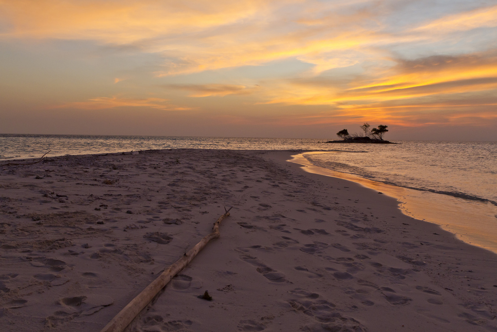 Asdu Sun Island Sunset