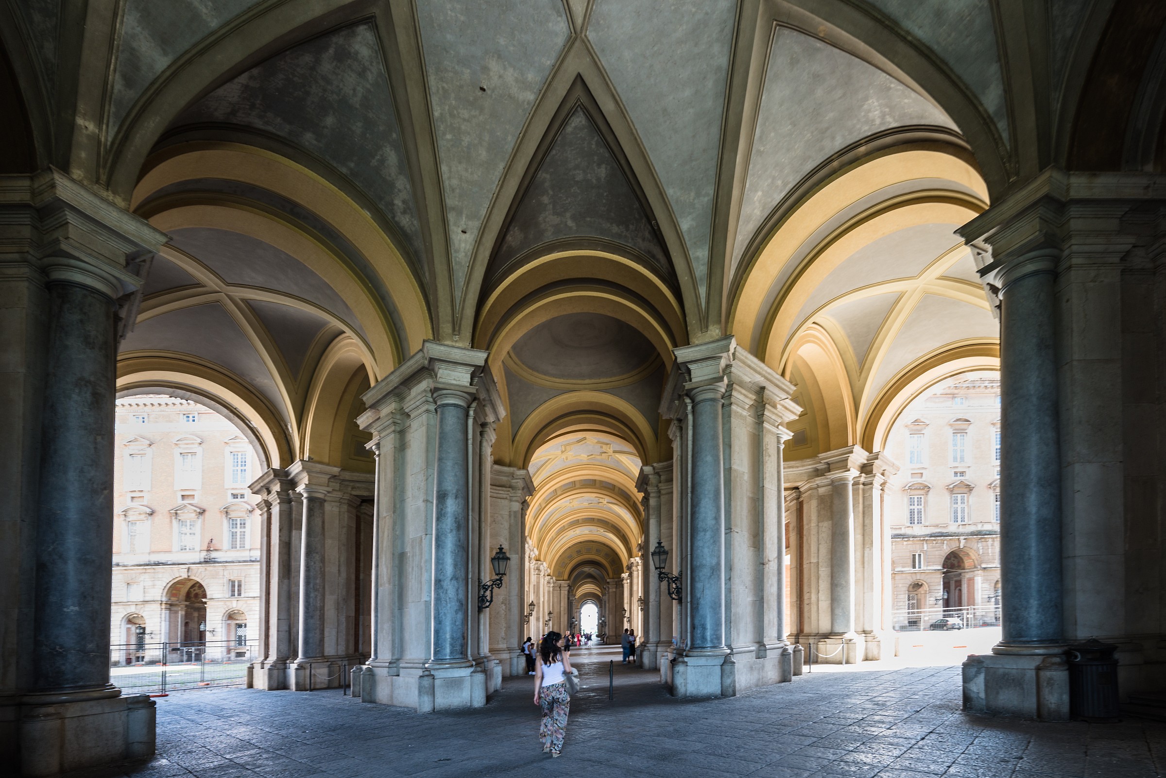 Reggia di Caserta -androne-