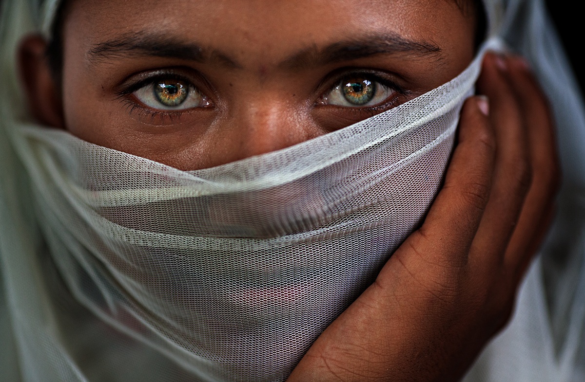 prima la mamma e poi la figlia...