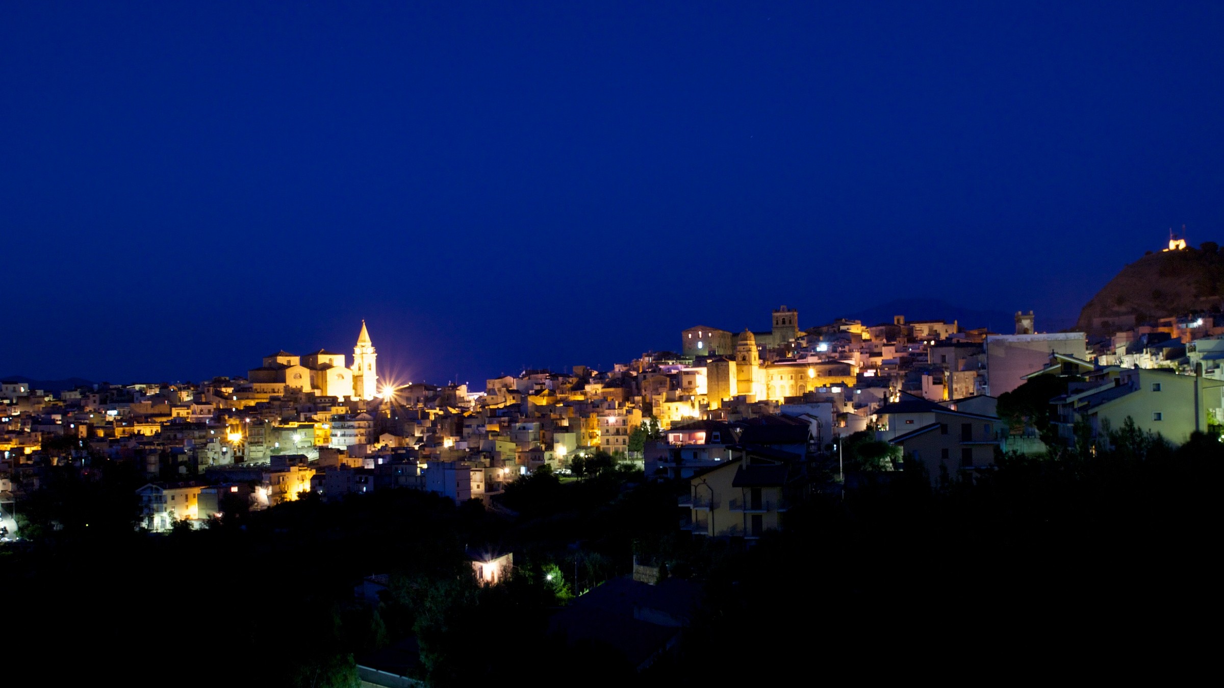 Regalbuto (Enna) By night