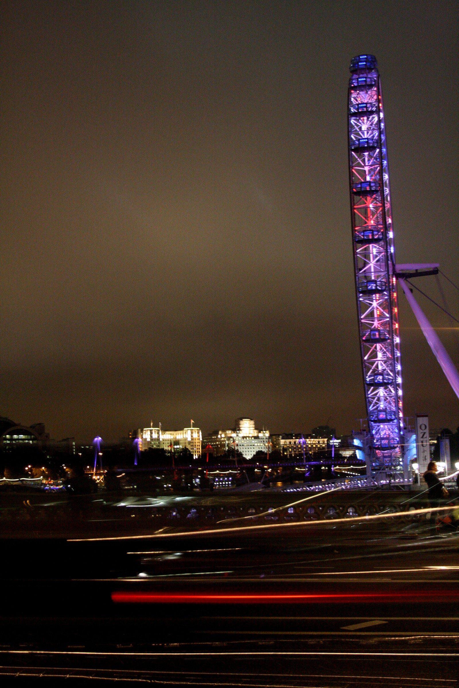 London eye night