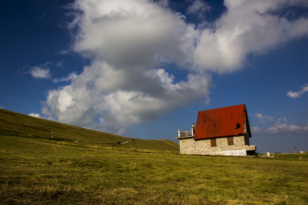 Verso Pintura di Bolognola