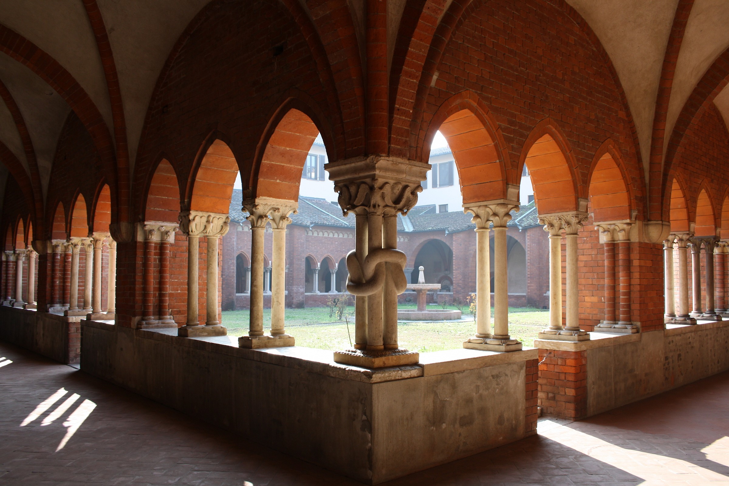 Abbey of Clairvaux (Milan) Canon EOS 1000D + 18-55