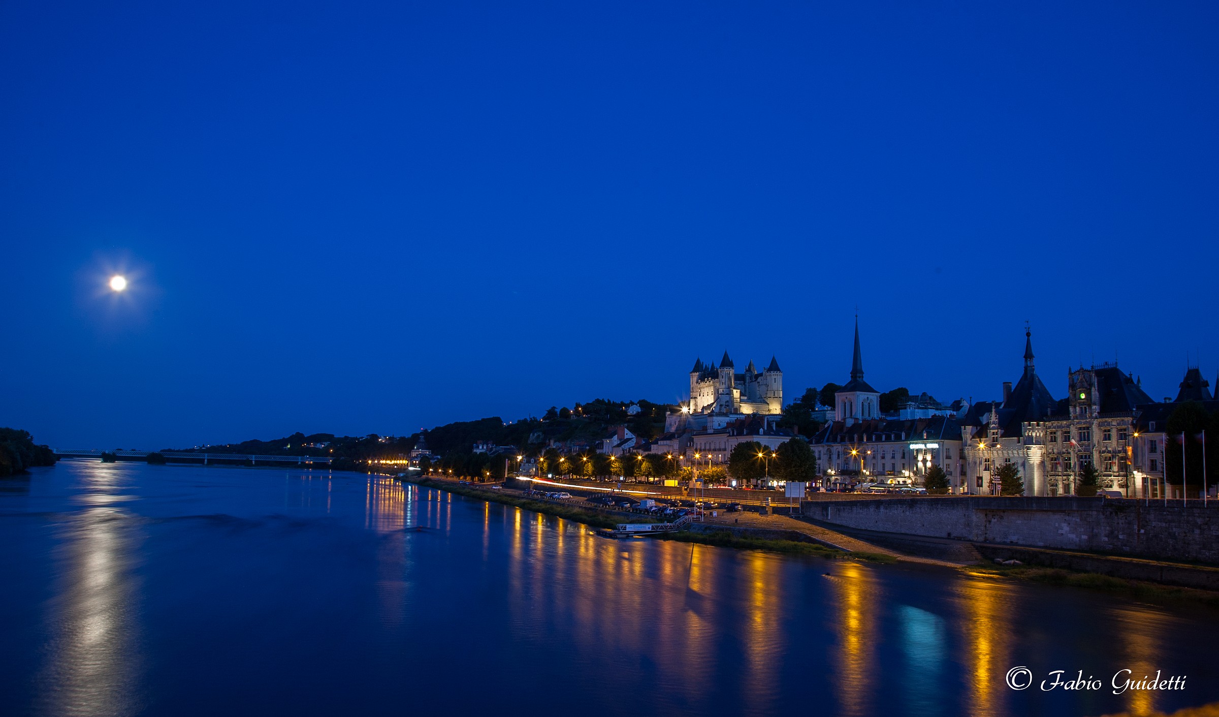 Saumur and the moon