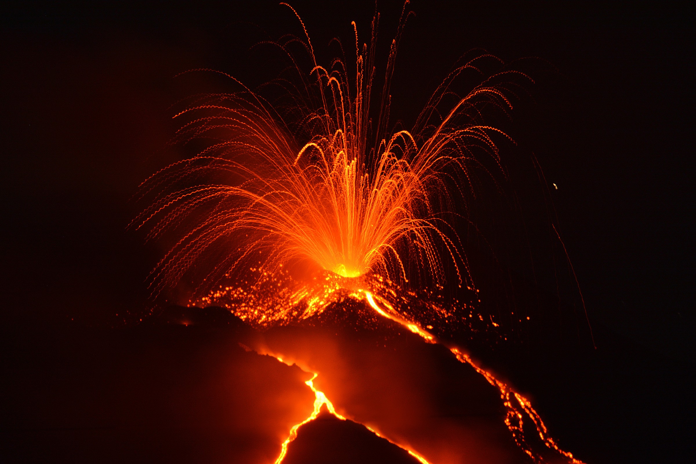 Fuochi d'artificio dell'Etna