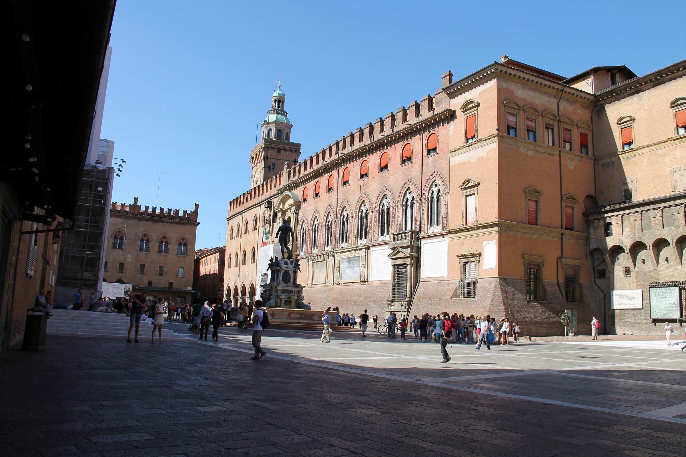 Bologna piazza nettuno