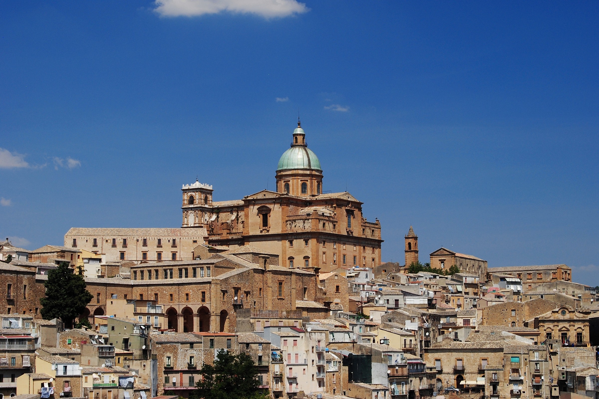 Piazza Armerina and its cathedral