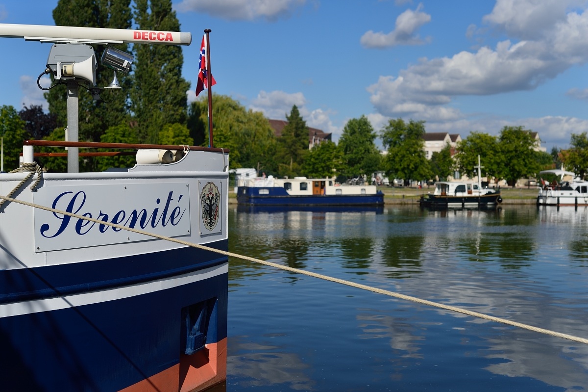 Serenité - Auxerre - Sul canale