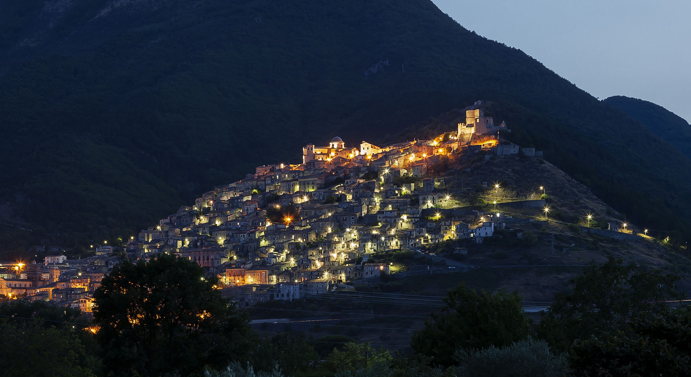 Morano Calabro at night