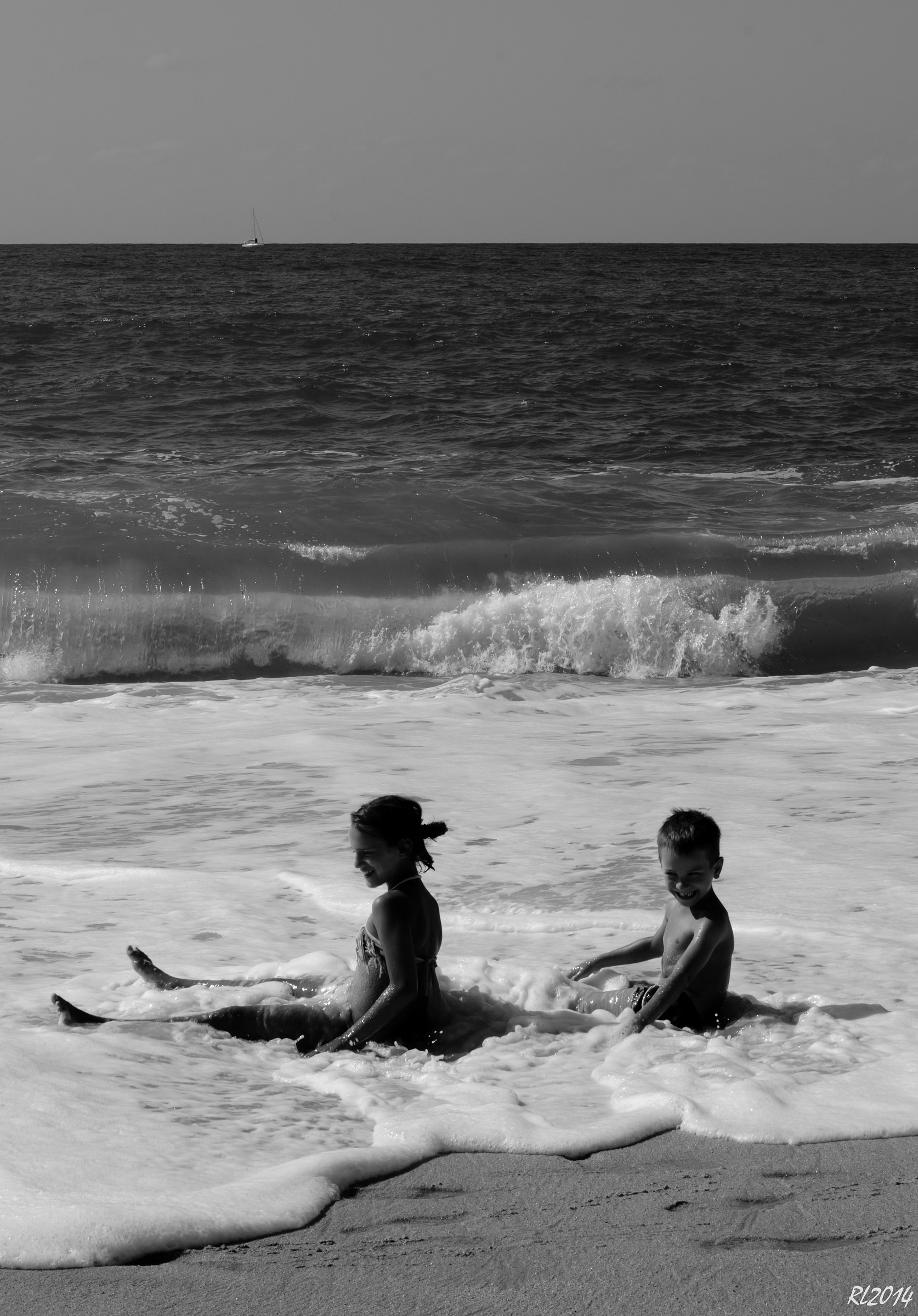 Trying to calm down the sea with a smile