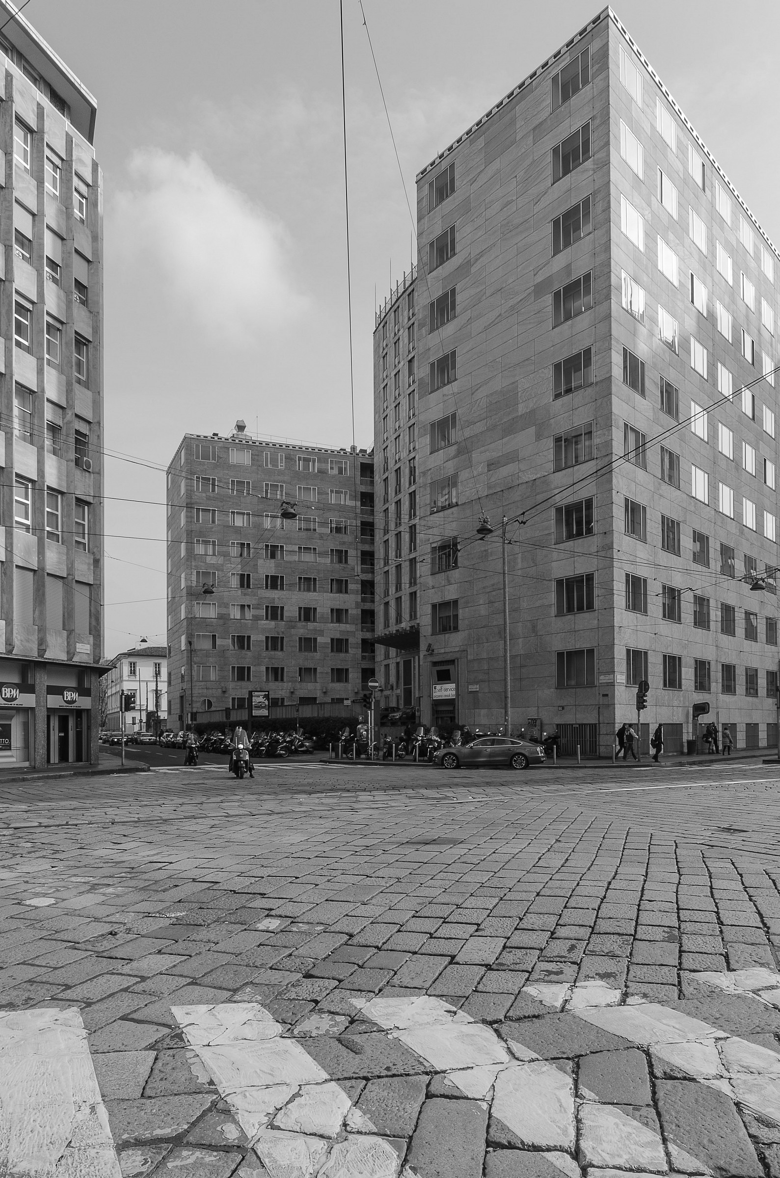 Milano da piazza Repubblica a piazza Cavour