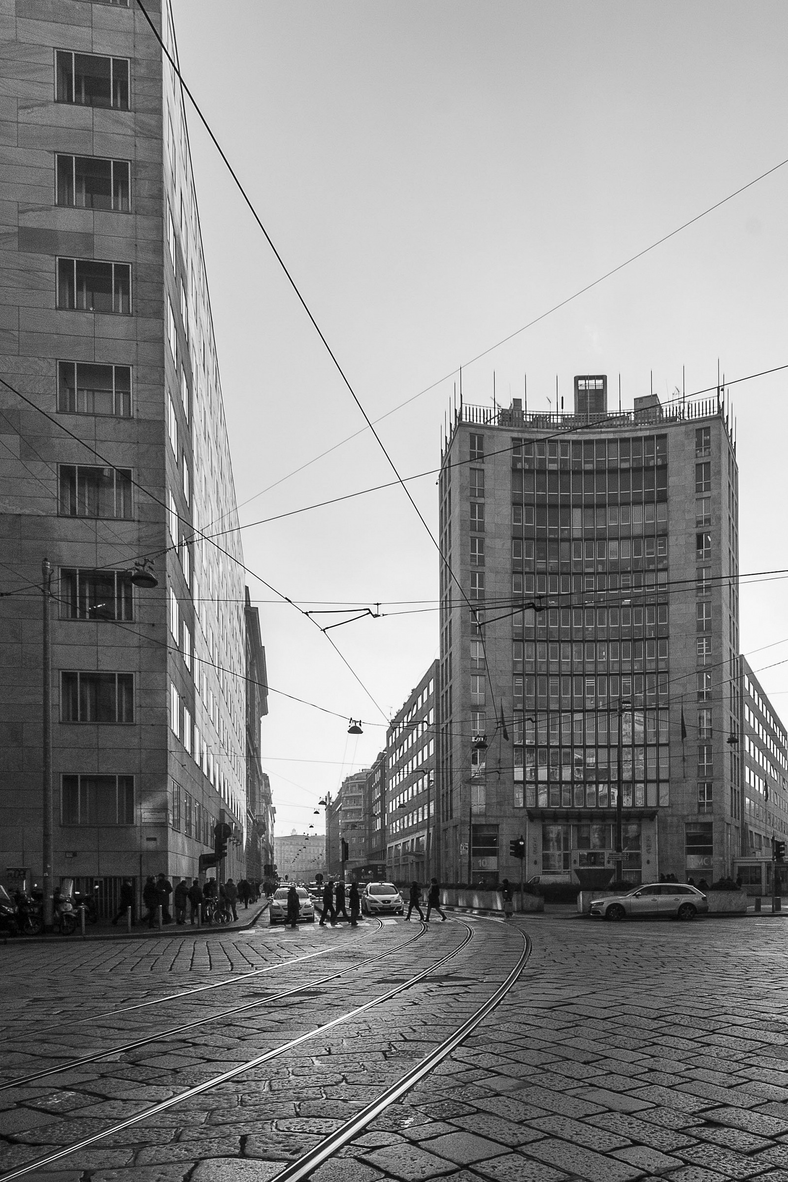 Milano da piazza Repubblica a piazza Cavour