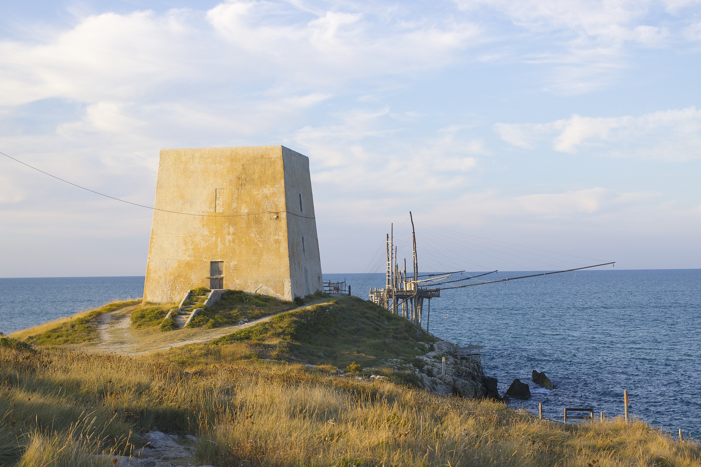 Saracen Tower and Overflow.