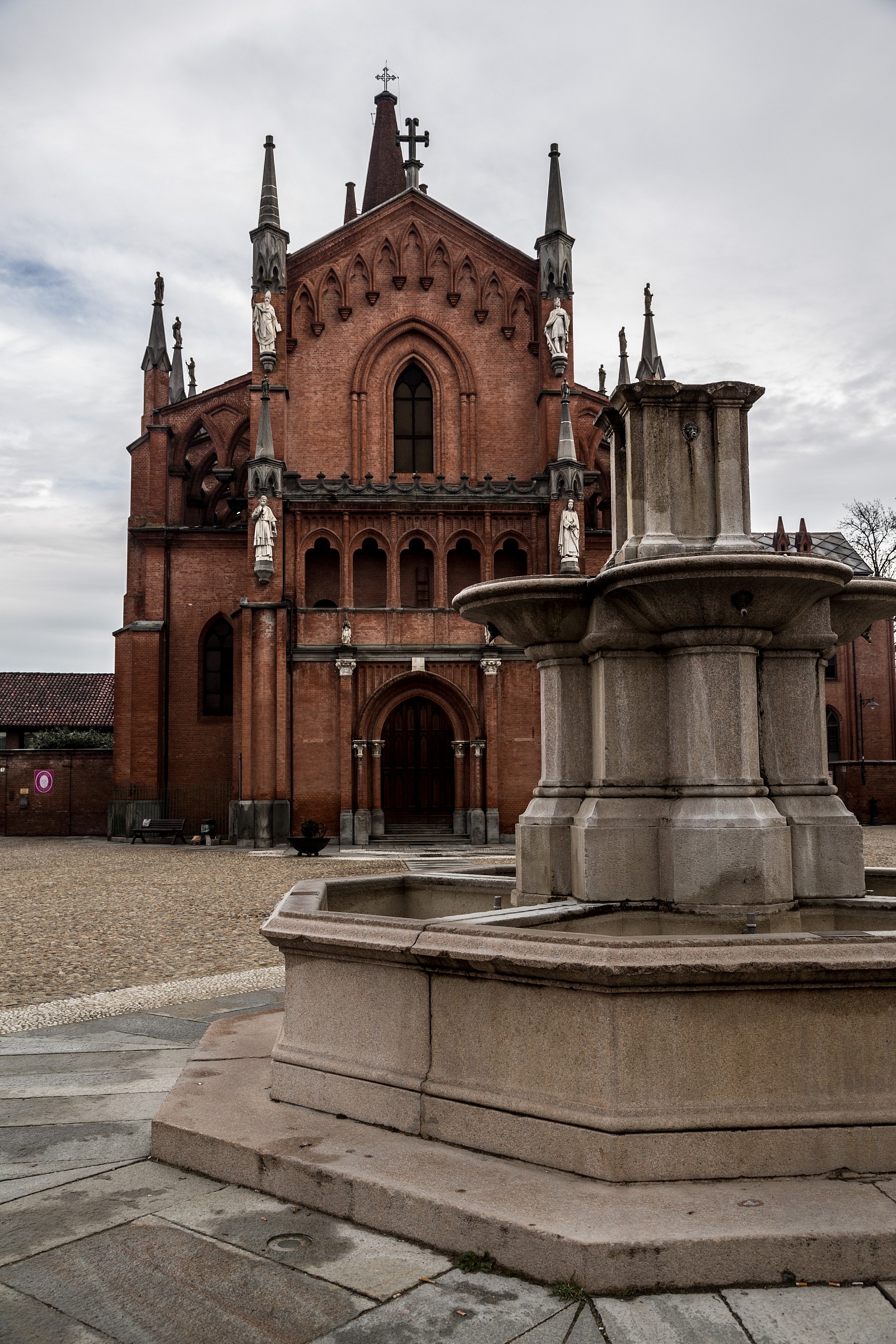 Pollenzo, Church of San Vittore Martire 5