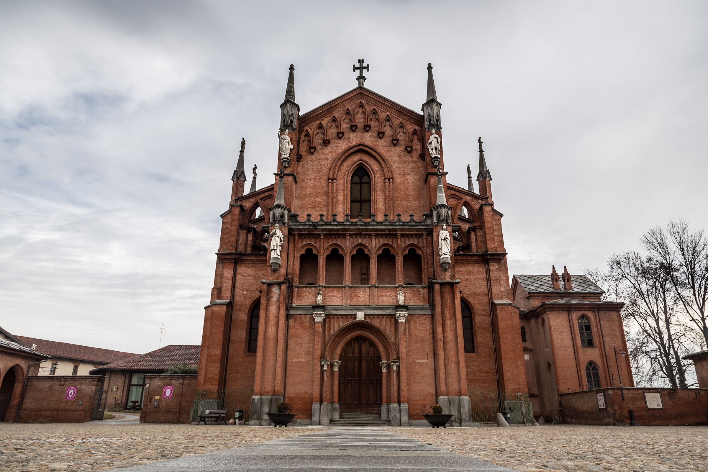 Pollenzo, Church of San Vittore Martire 6