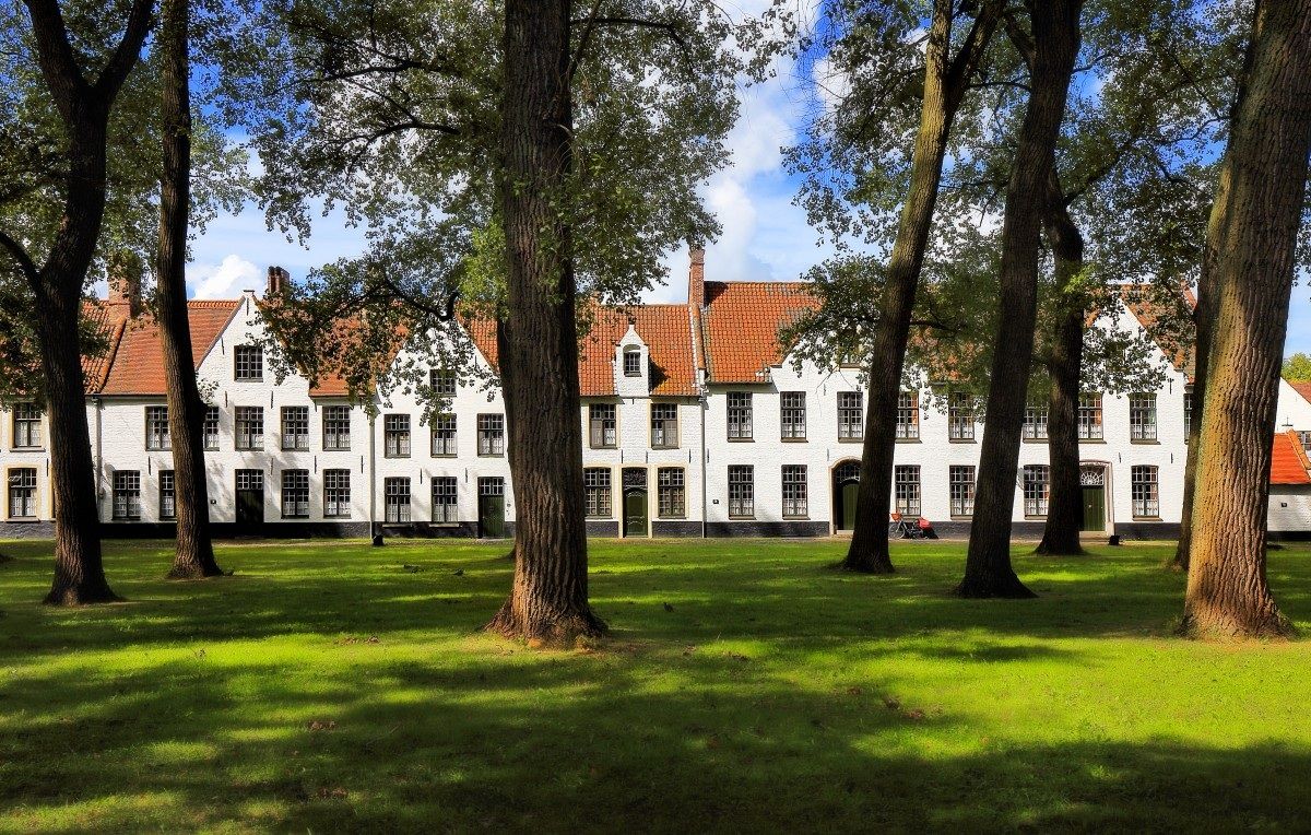 Beguinage (Begijnhof) in Bruges