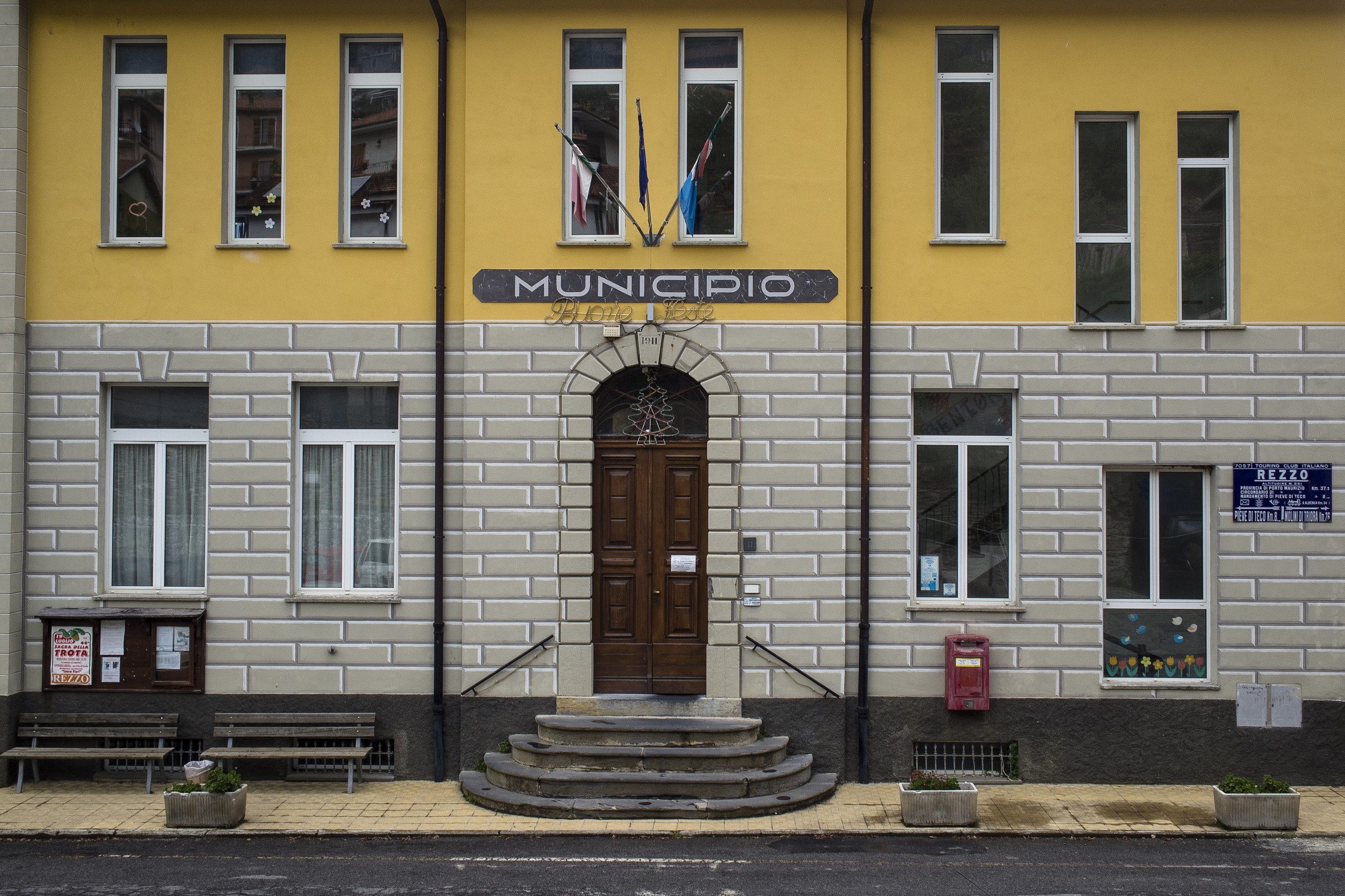 The Town Hall - Rezzo (im)