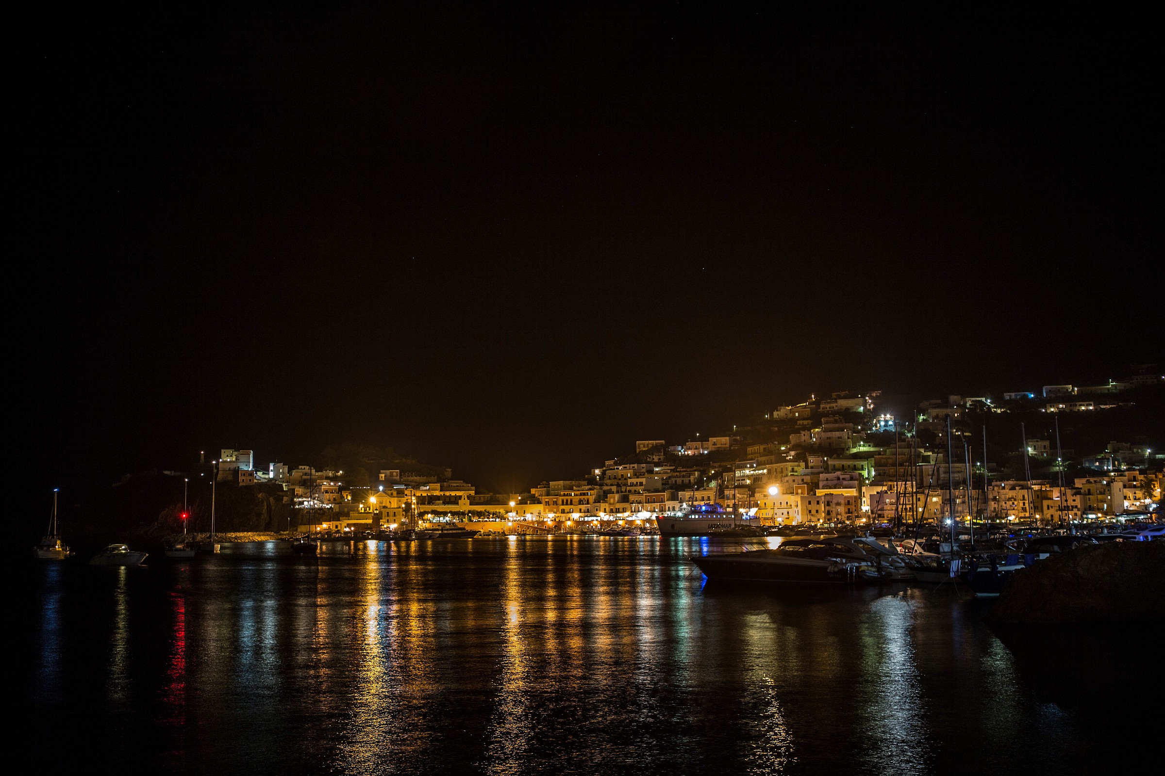 Ponza by night .2 / 2014