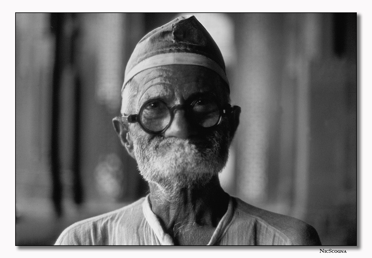 Incontri nella Badshahi Mosque