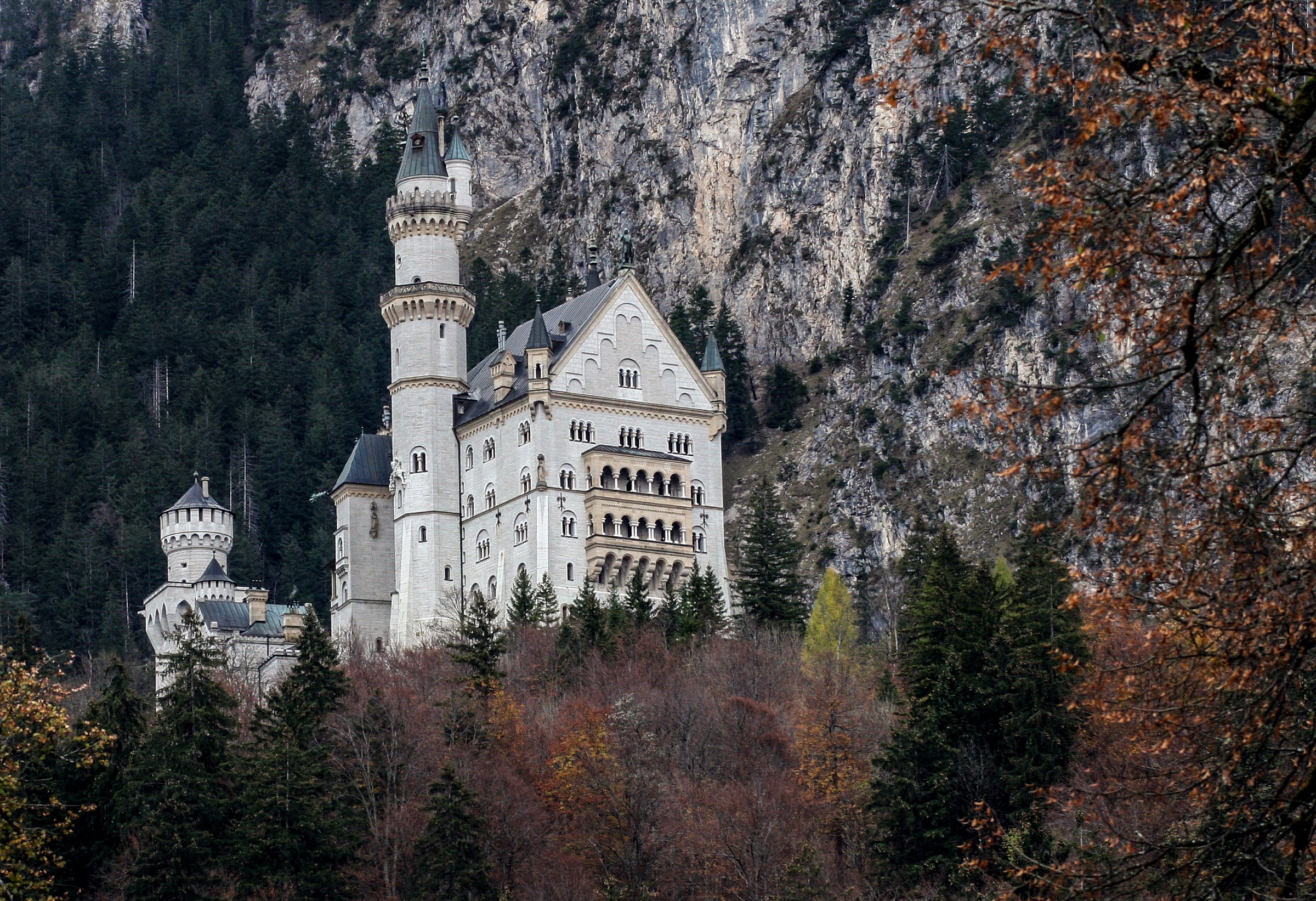Castello di Neuschwanstein a Füssen Baviera
