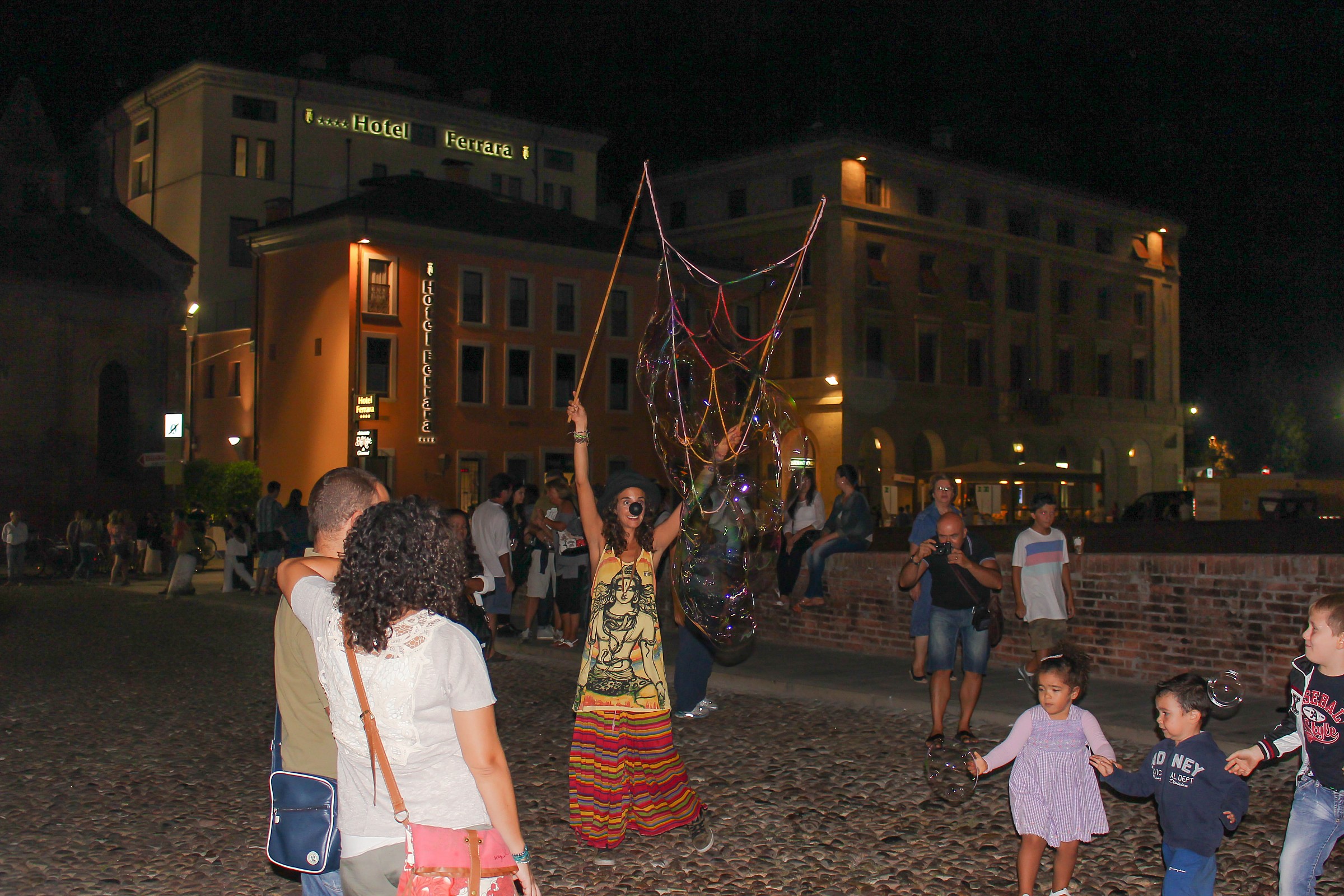 buskers in ferrara