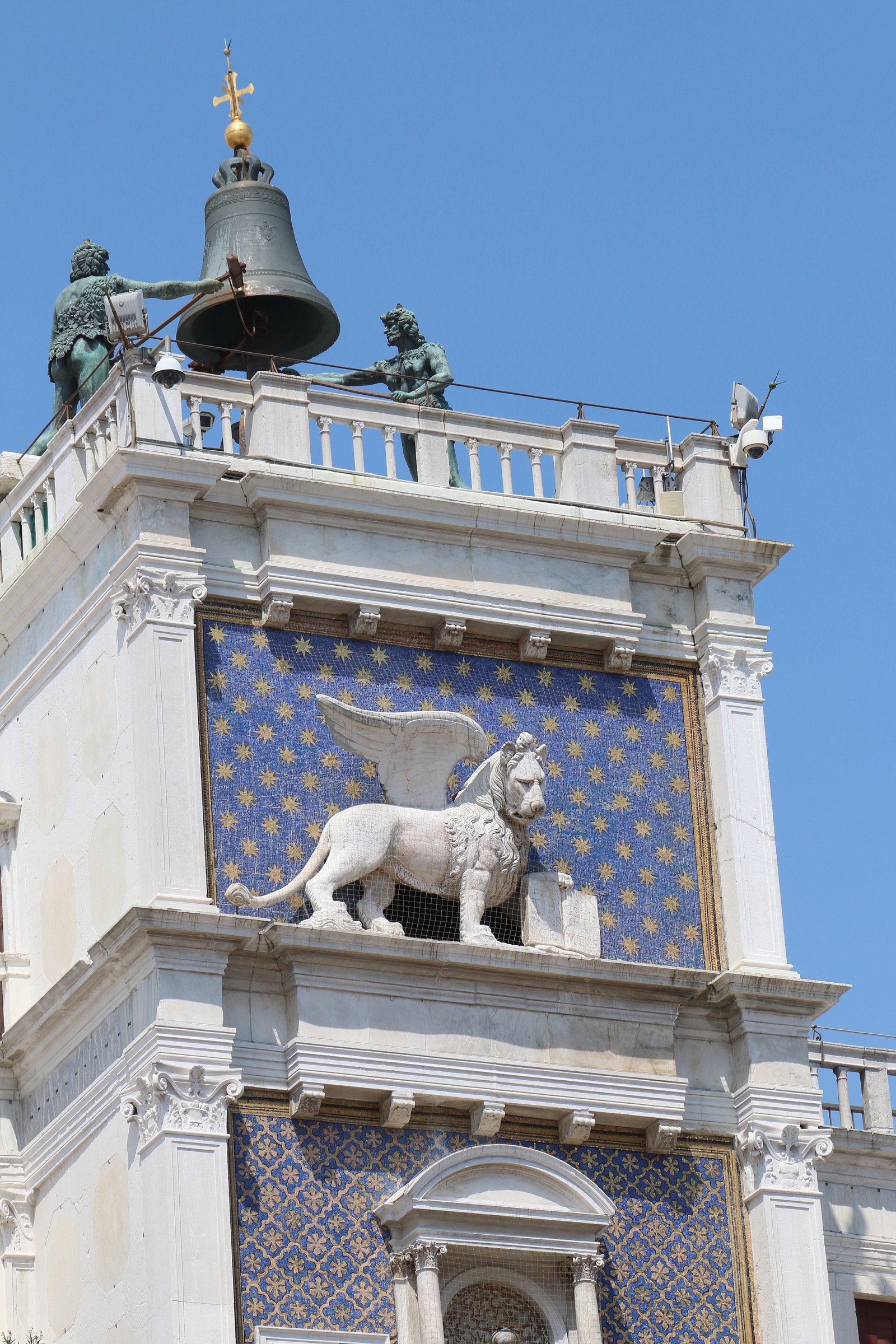 Zodiac clock with bell