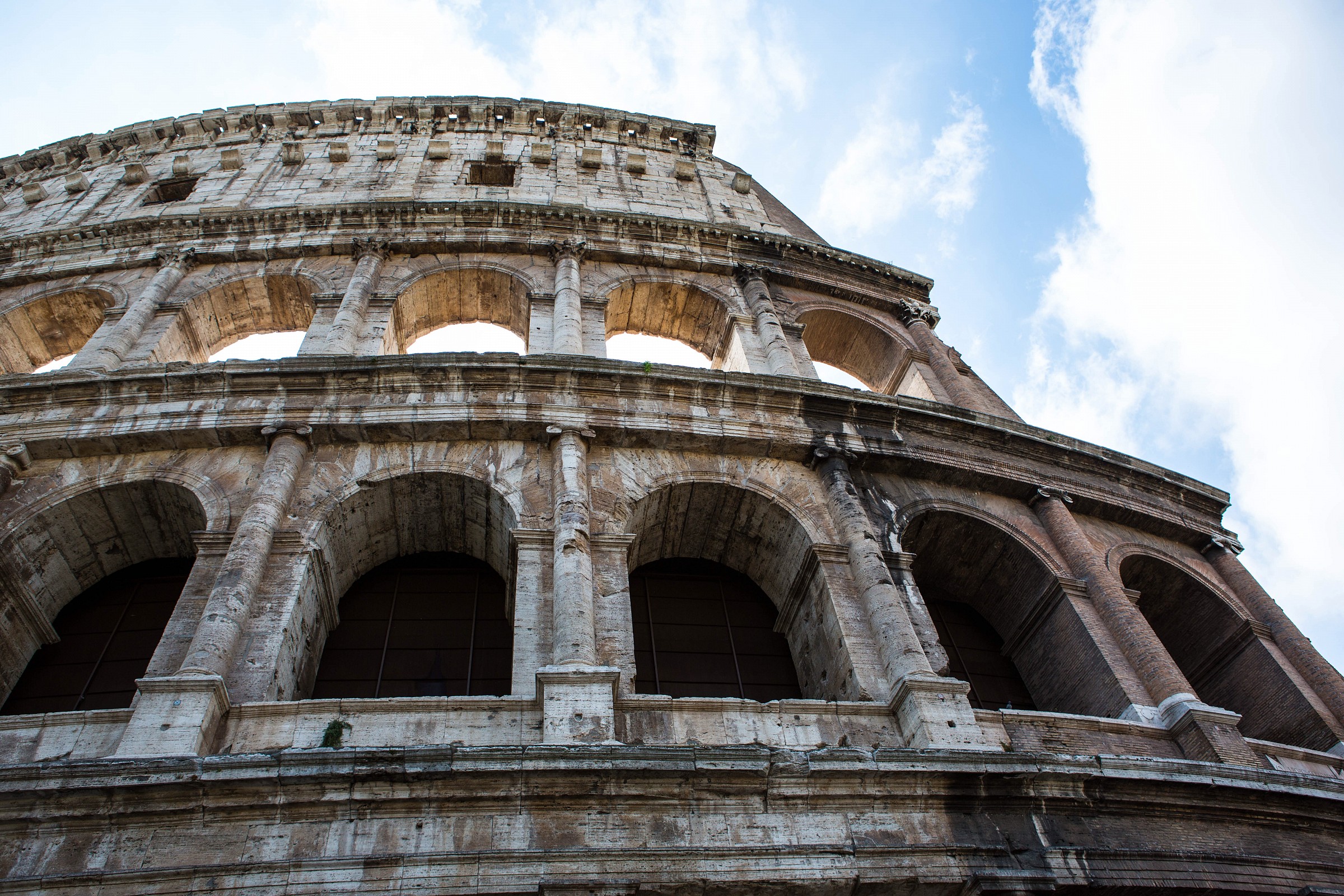 Colosseo2 by day