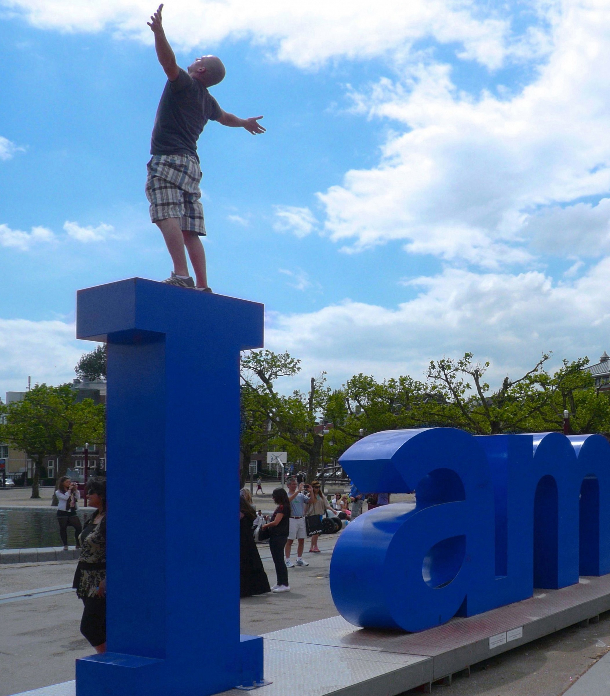 I Am ... free ... Into the Blue