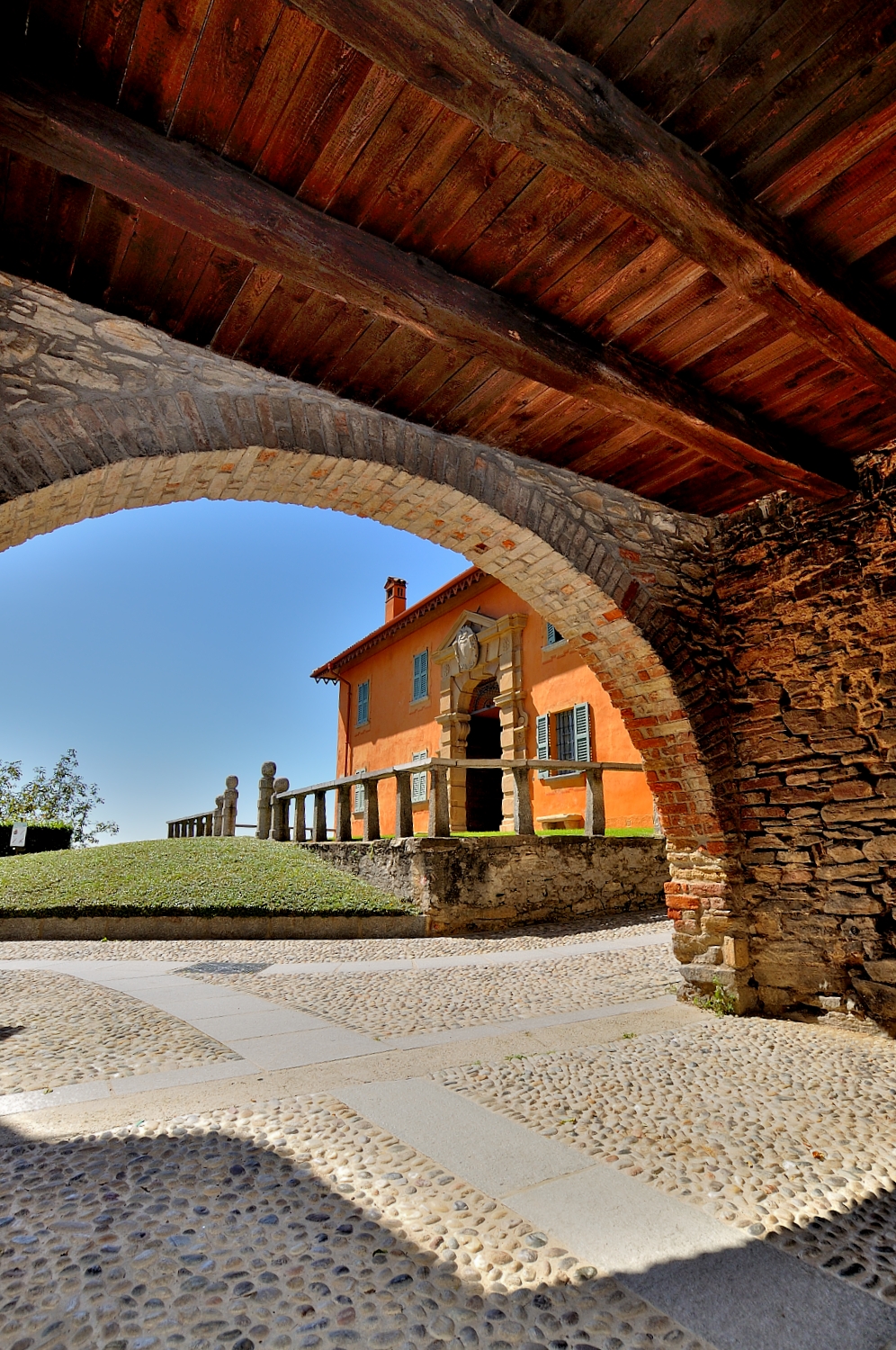 Walking Montevecchia 1