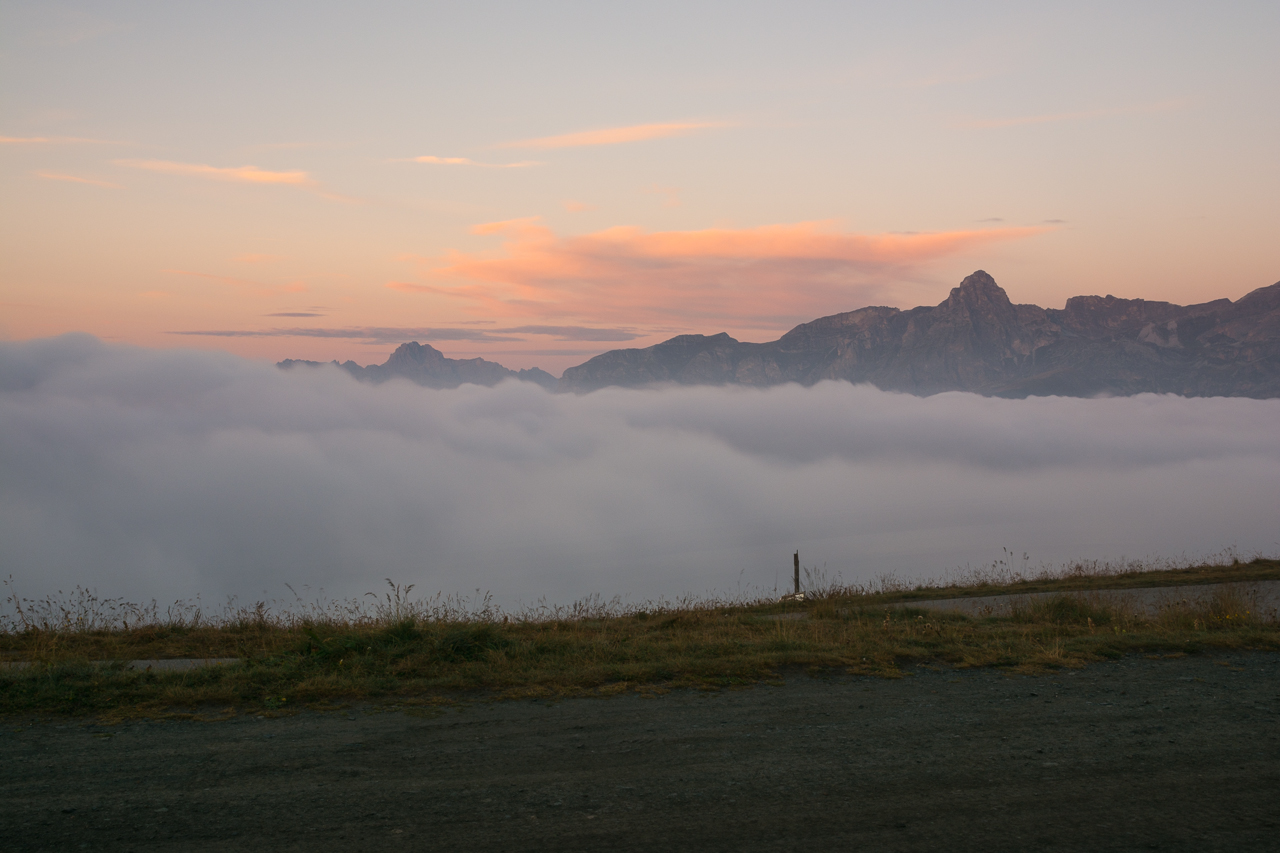 Alba sulla valle Maira