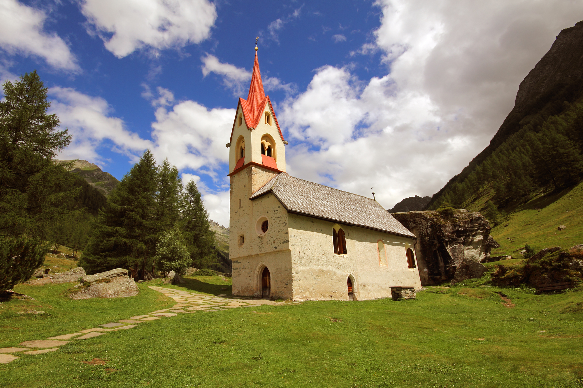la chiesa di santo spirito in valle aurina