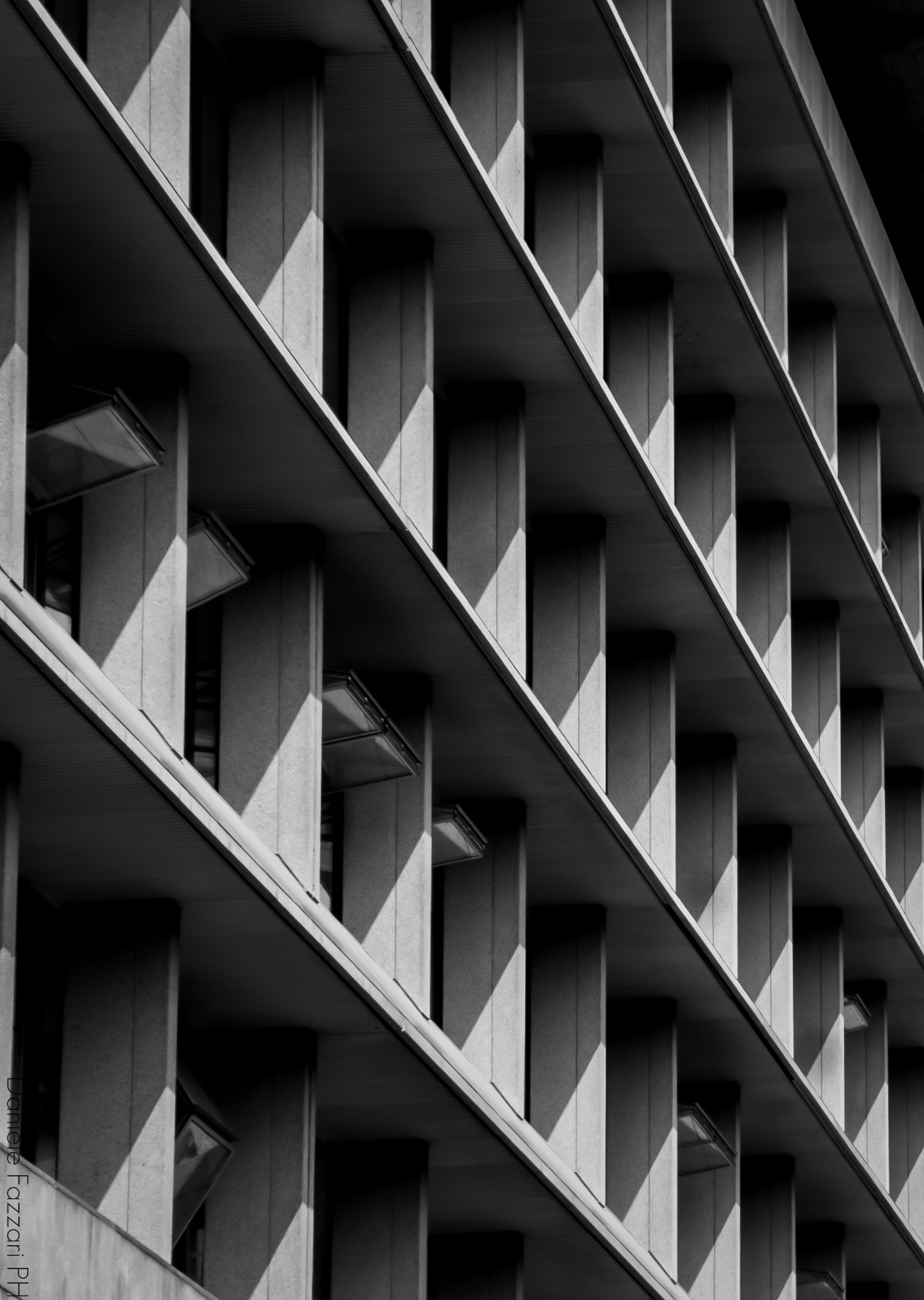 Play of light and shadows (P.Uffici, former Olivetti, Ivrea)