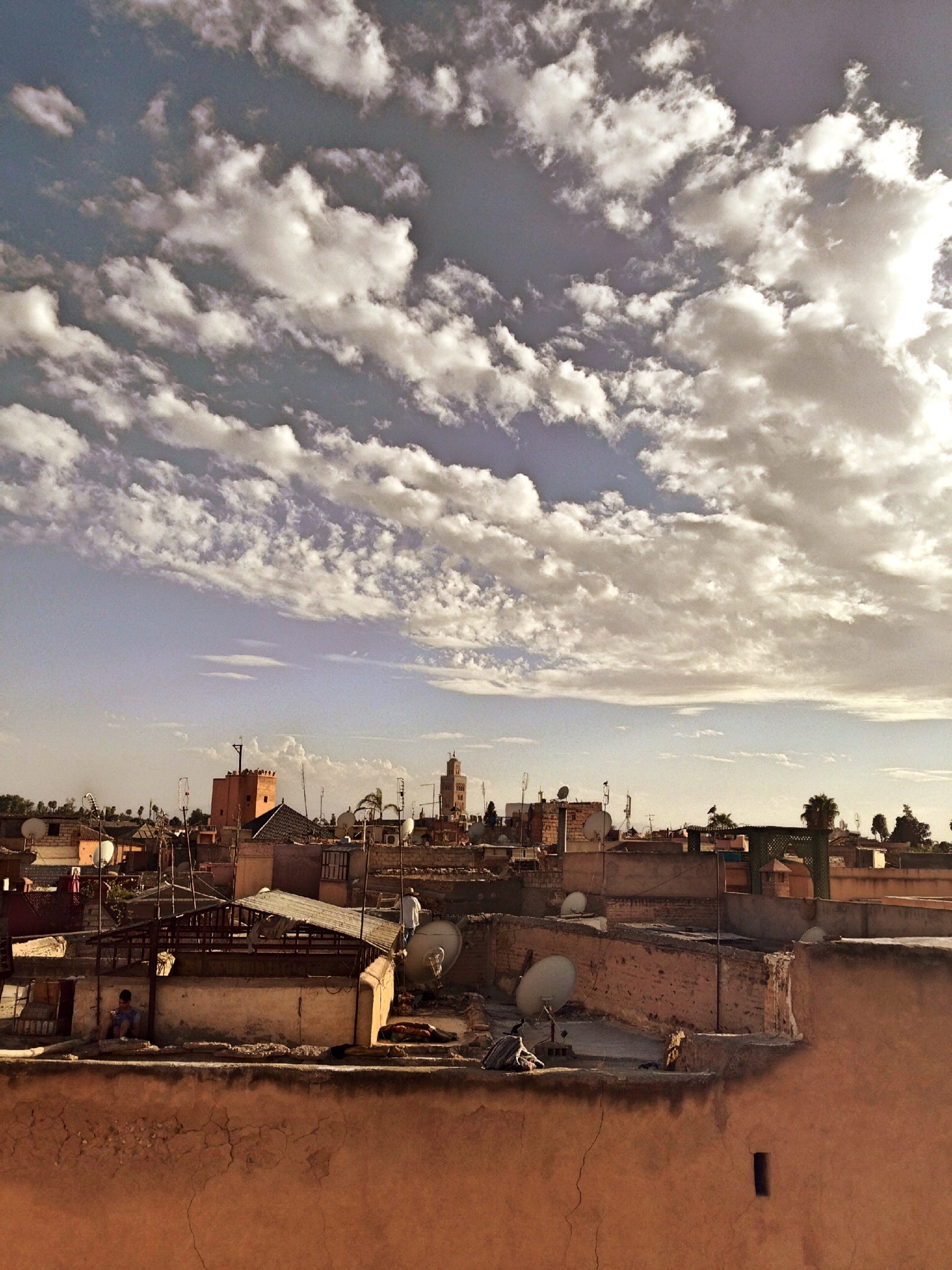 Sui tetti della Medina