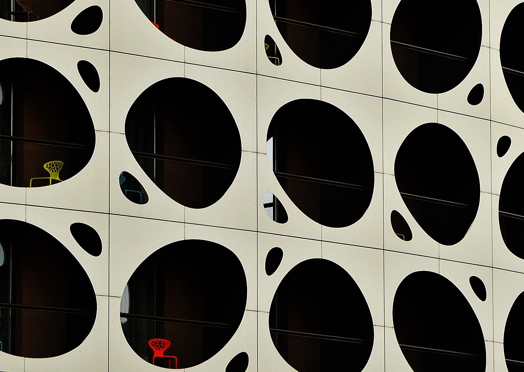 La facciata di un Hotel a Klagenfurt (Austria)