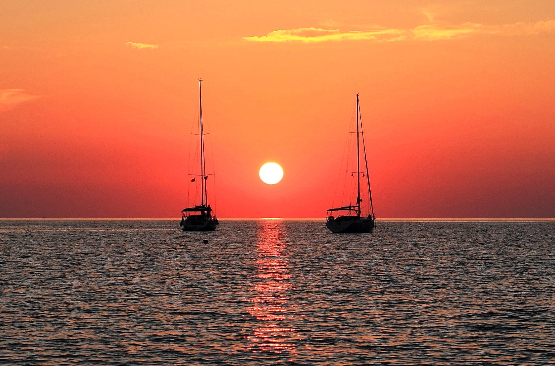 kamares bay at sunset