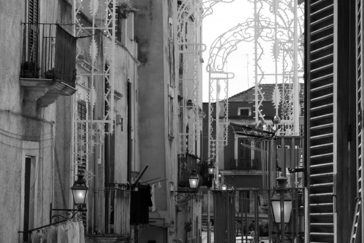 Lampposts black and white