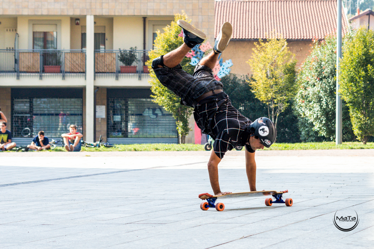 Longboard upside down