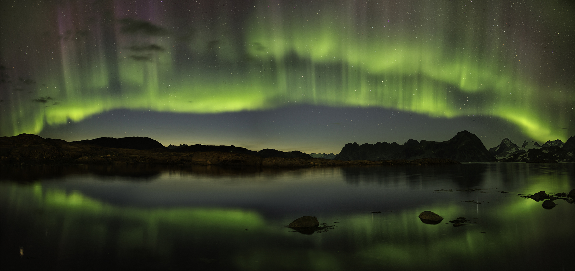 Aurora with reflections1