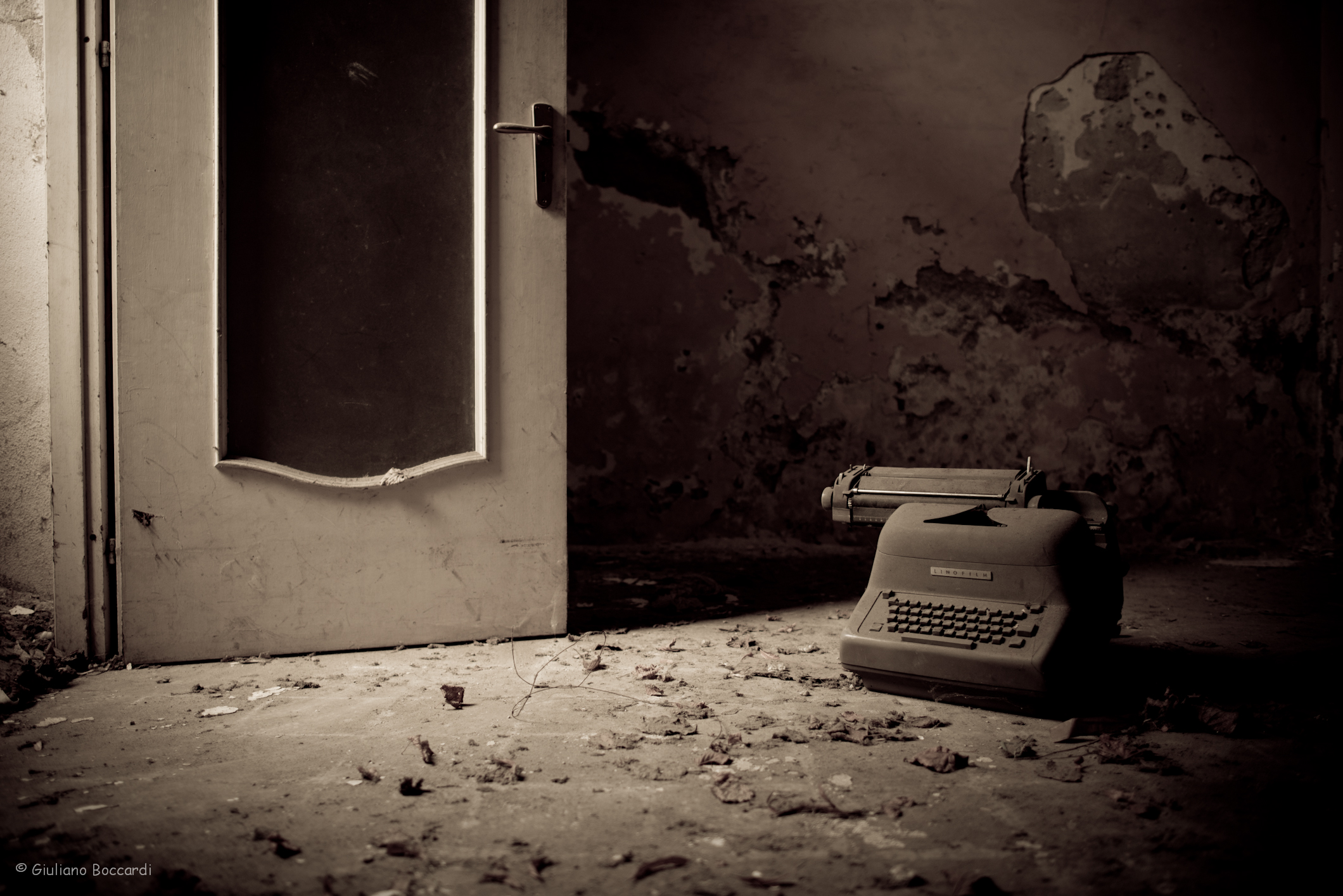 La porta su una vecchia storia