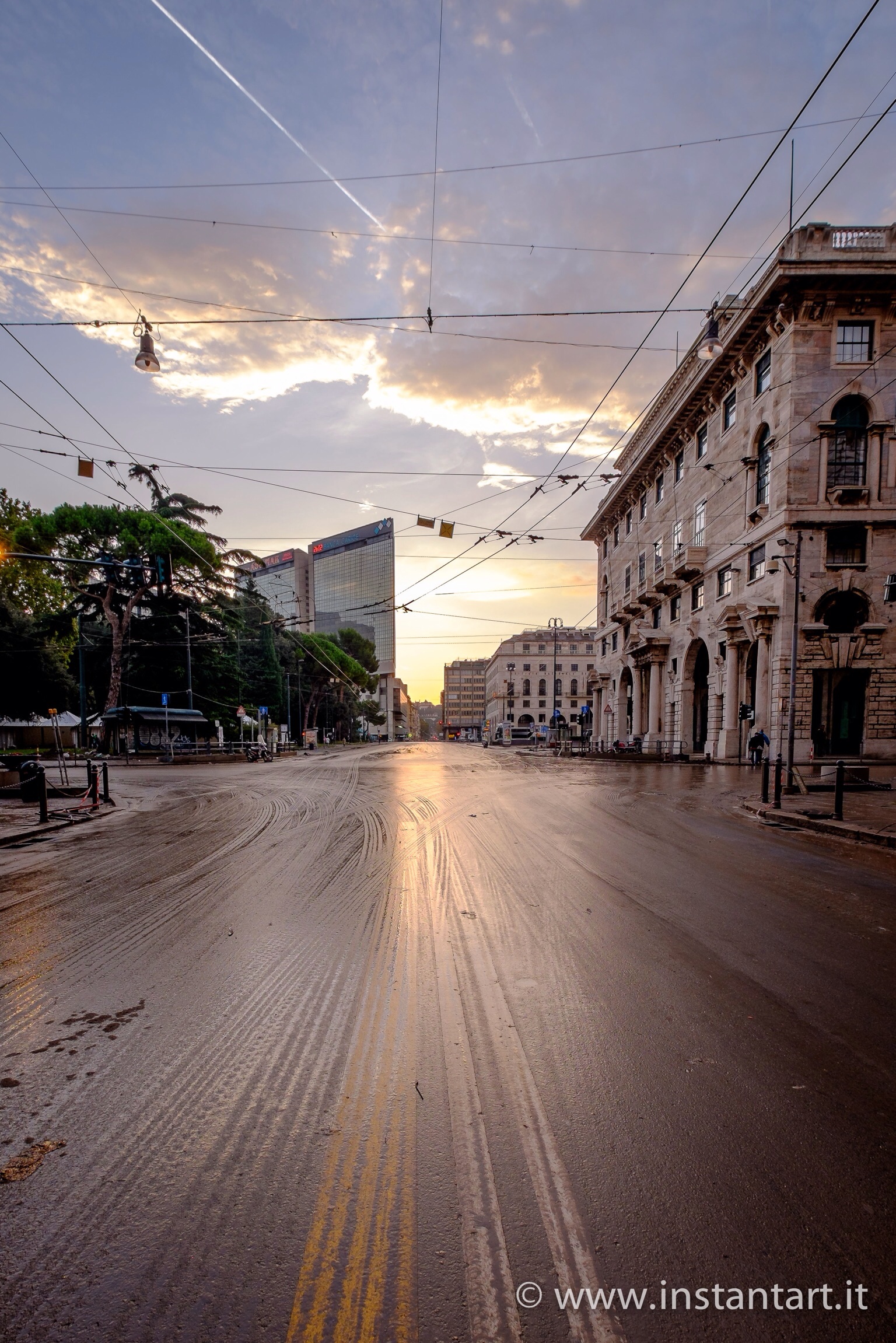 Via XX Settembre lucida...